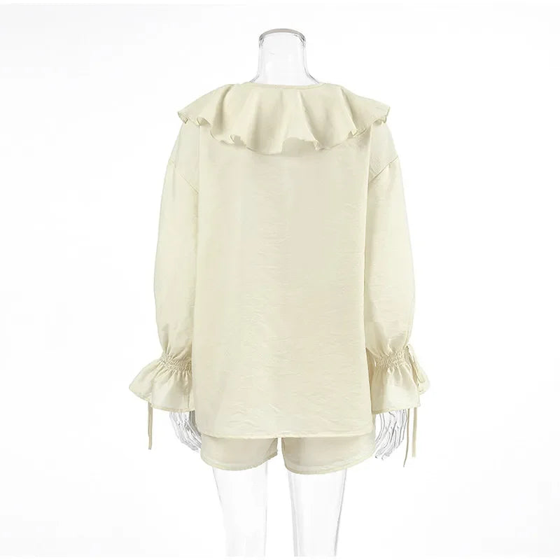 Blusa de encaje agárico blanco dulce para mujer, traje corto a la moda, manga larga, cuello en V, suelto, 2 piezas, ropa de viaje elegante para primavera 2025